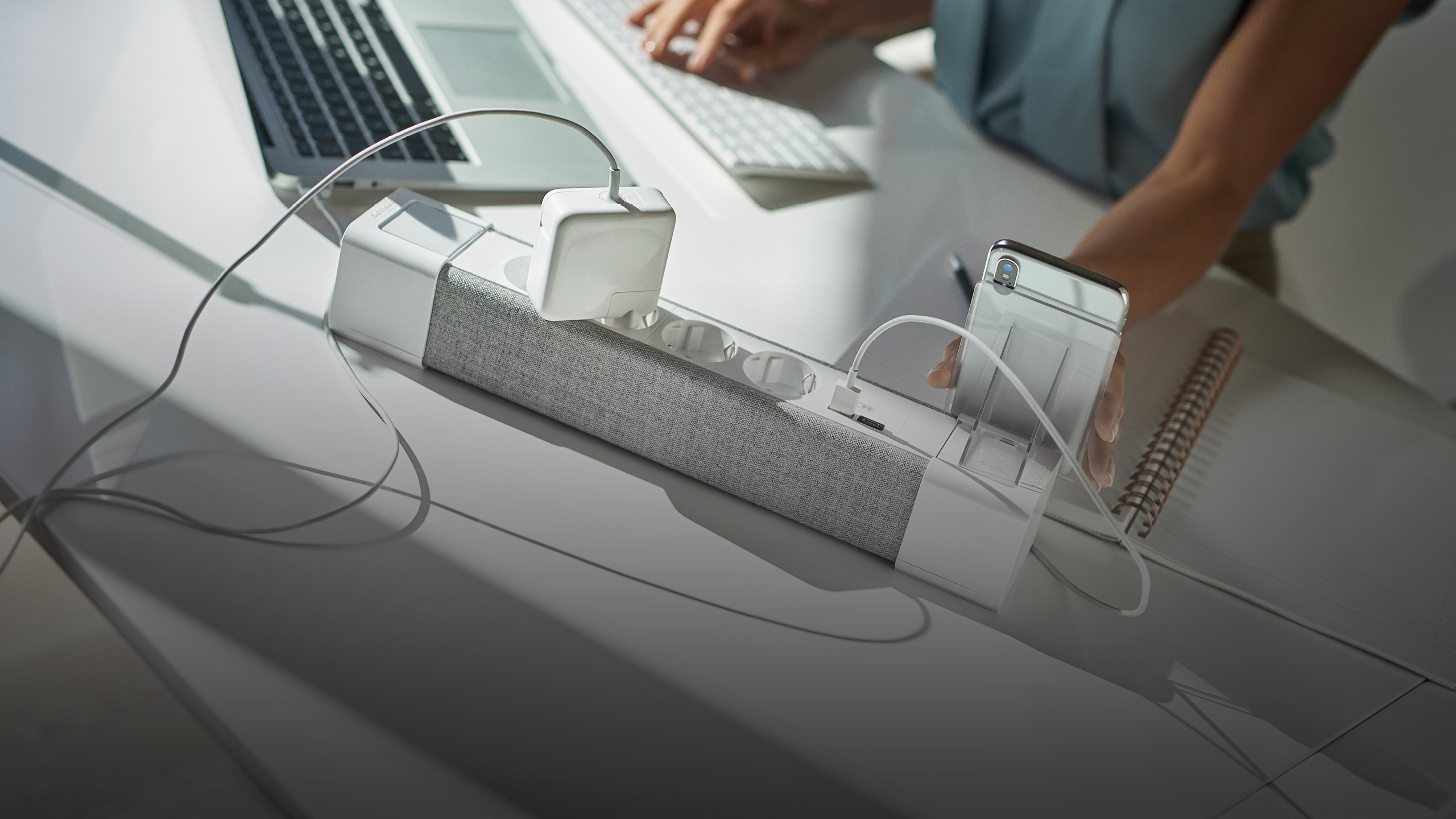 Schneider 1920X1080 22